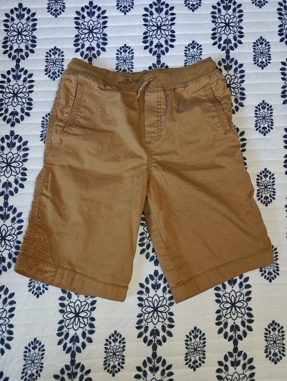 OshKosh B'gosh Shorts -Tan Size 12